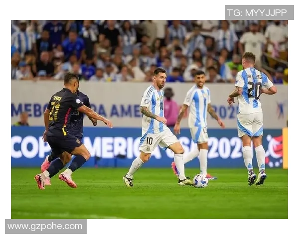 1997美洲杯智利队凭借绝杀战胜巴拉圭队成功晋级决赛的精彩瞬间