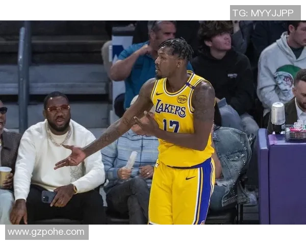 湖人骑士对决回顾：2018年11月22日精彩比赛瞬间与球员表现分析