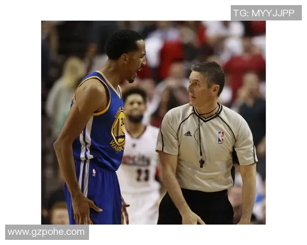 勇士与开拓者G4精彩对决回顾NBA录像带带你重温经典瞬间 勇士与开拓者G4精彩对决回顾NBA录像带带你重温经典瞬间